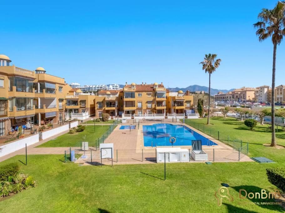 Apartamento Cerca De La Playa En Las Lagunas De Mijas Фуэнхирола Экстерьер фото